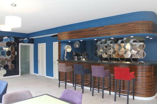 Posada Non-stop Hotel