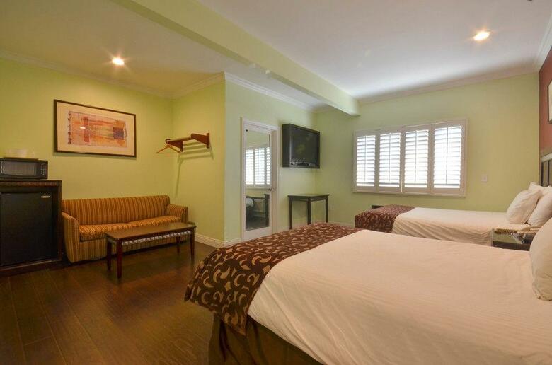 Hotel Hollywood City Inn