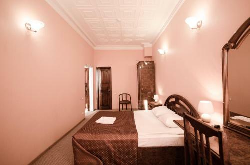 Hotel Noy