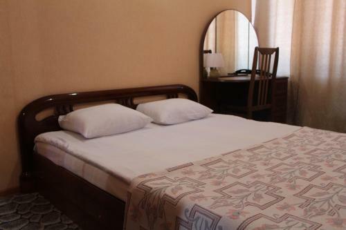 Hotel Noy