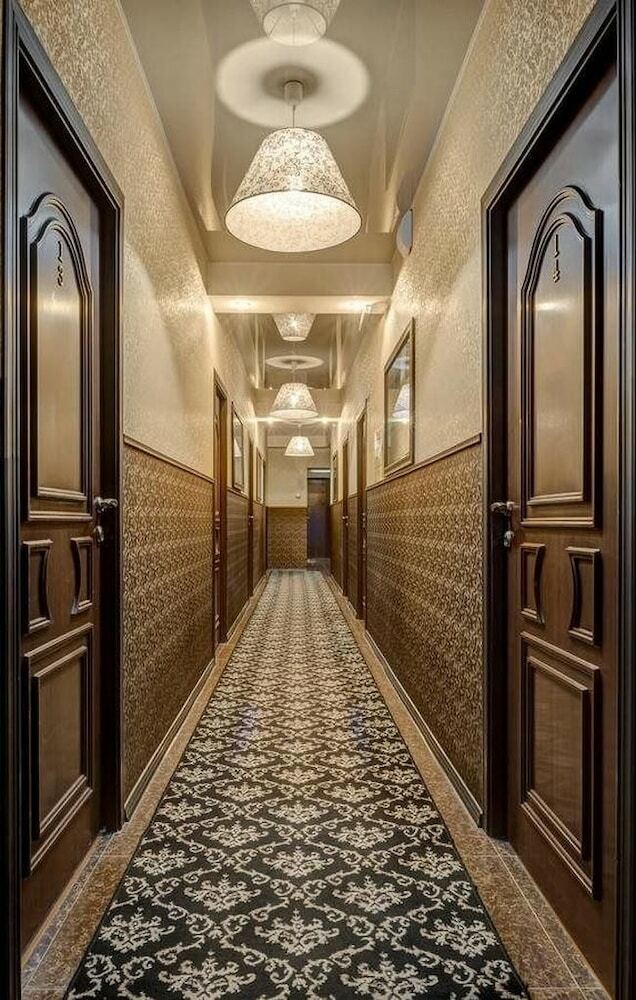 Nairi Hotel