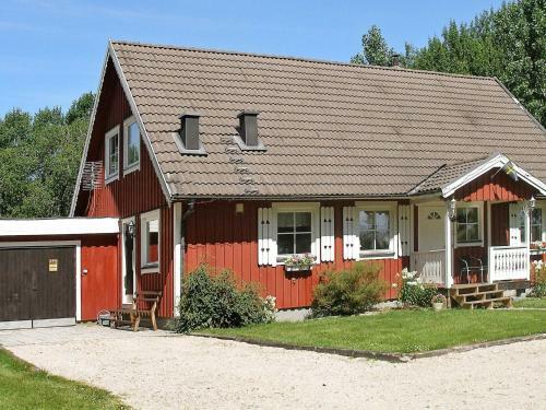 Five-bedroom Holiday Home In Mellerud