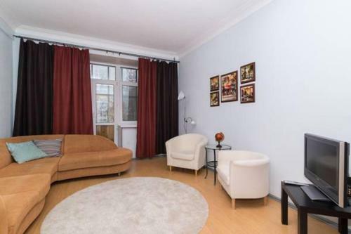 Apartment On Malysheva 1