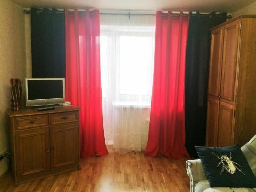 Apartment On Malysheva 84-5
