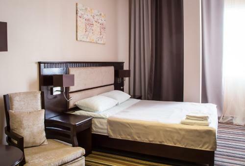 Guru Hotel