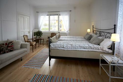 Hostal Pensionat Kajutan I Sj�torp
