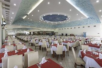 Hotel Euphoria Palm Beach Resort