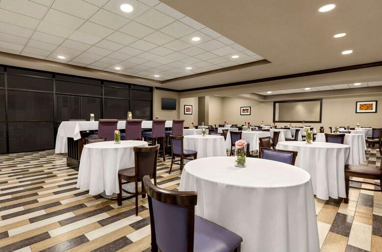 Wyndham Garden Hotel Dallas Park Central