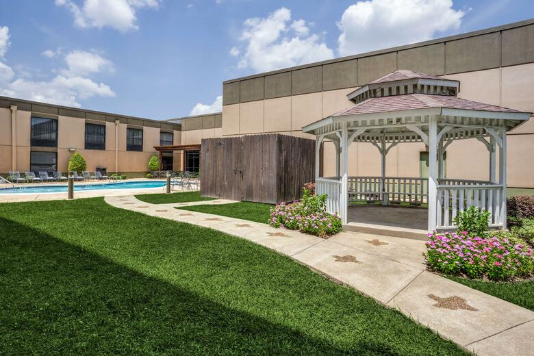 Wyndham Garden Hotel Dallas Park Central