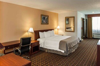 Clarion Hotel & Conference Center