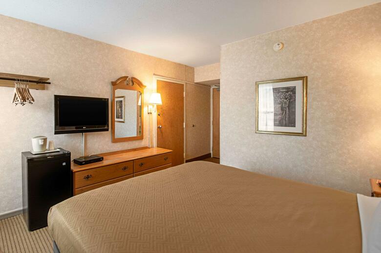 Hotel Econo Lodge Metro