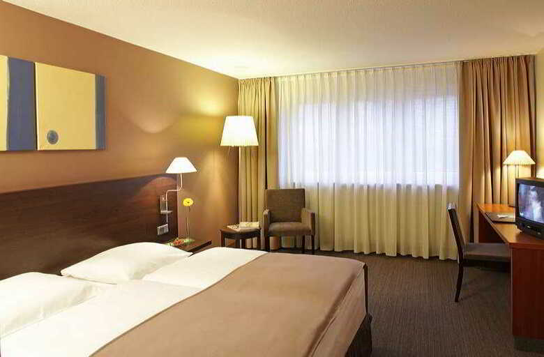 Hotel Spark By Hilton Stuttgart Sindelfingen