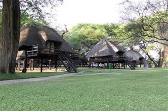 Hotel Cresta Marang Gardens