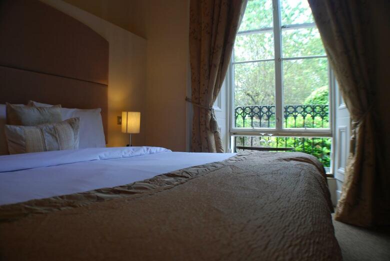 The Salisbury Hotel