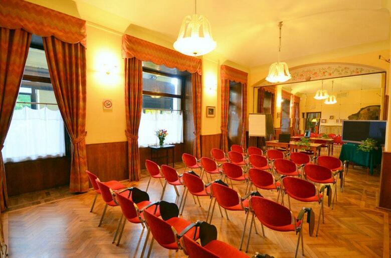 Hotel Roma E Rocca Cavour