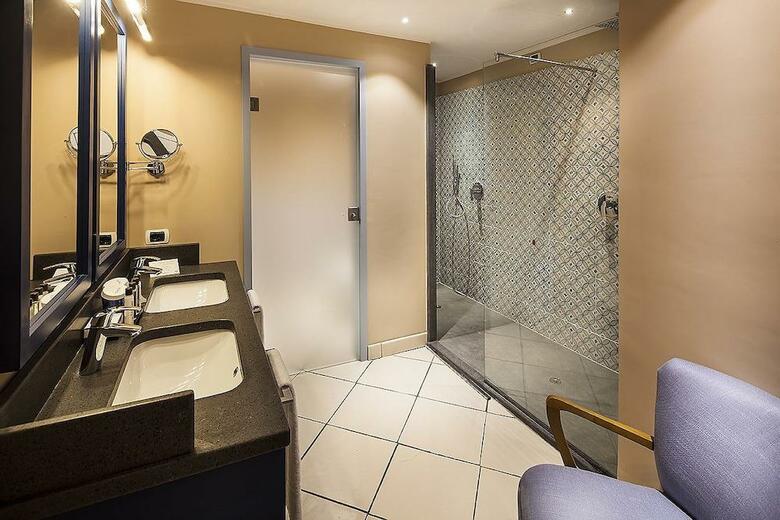 Hotel Therasia Resort Sea & Spa