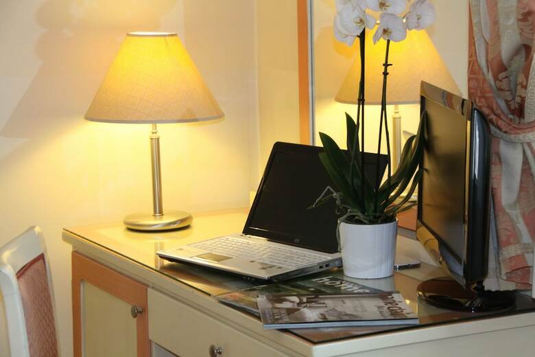 Regit Hotel