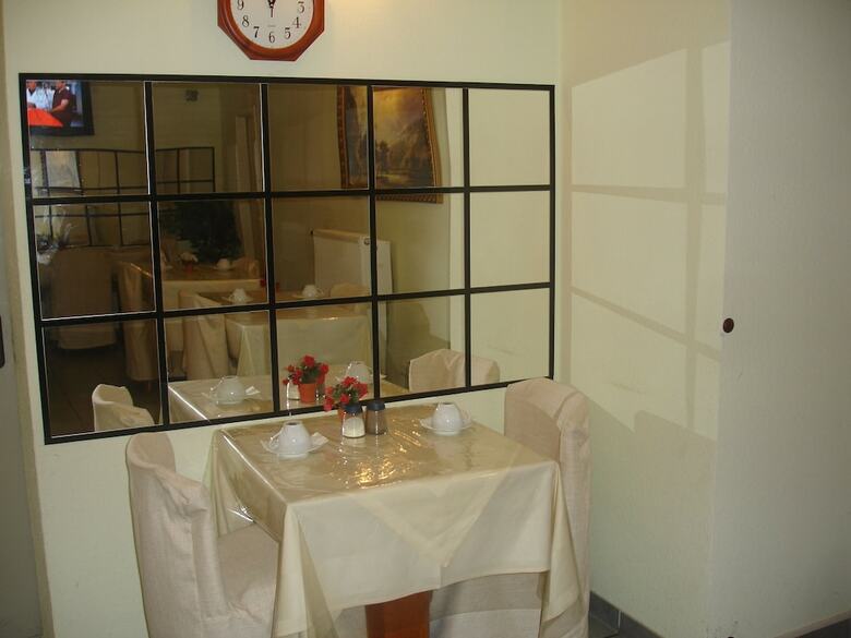 Angel Hotel