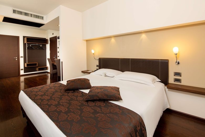 Hotel Biri
