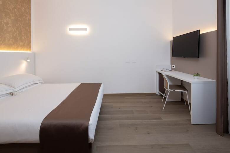 Hotel Biri
