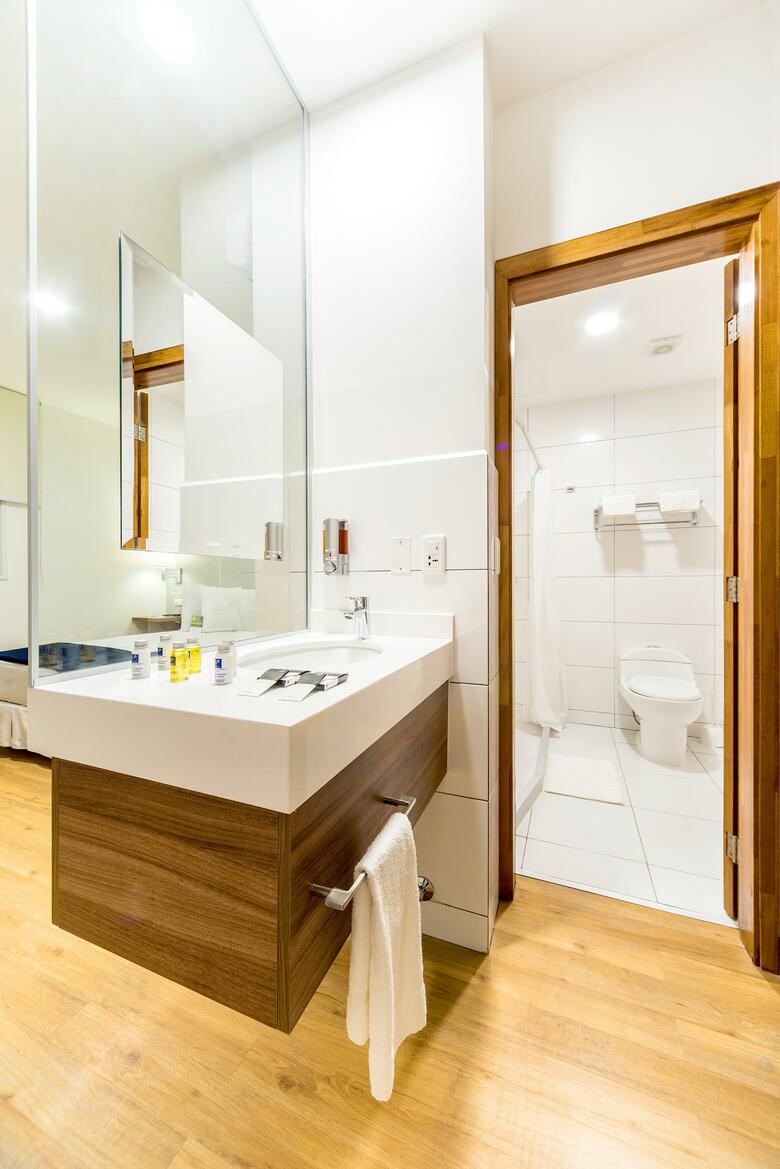 Hotel Lp Equipetrol