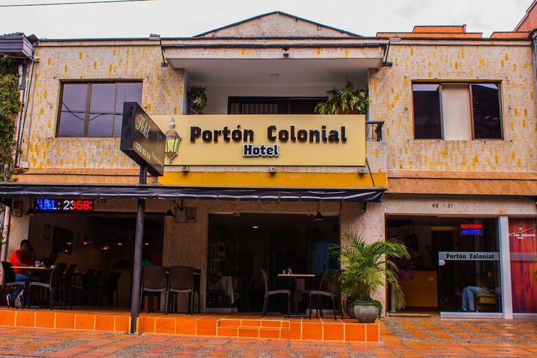 Hotel Porton Colonial
