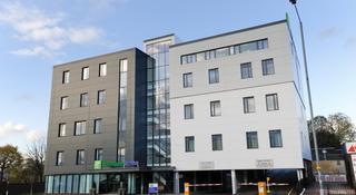 Hotel Express Holiday Inn Birmingham South