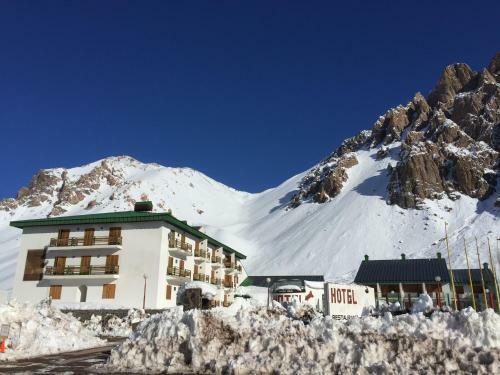 Ayelen Hotel De Montana