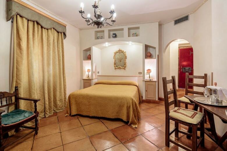 Castello Orsini Hotel