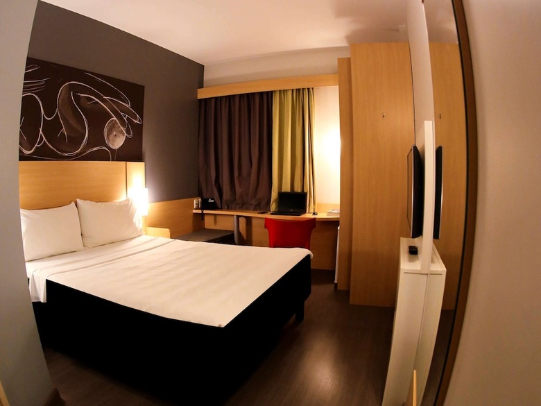 Hotel Ibis Jata�
