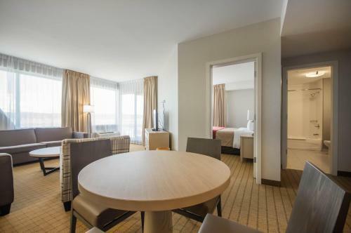 Hotel Comfort Inn & Suites