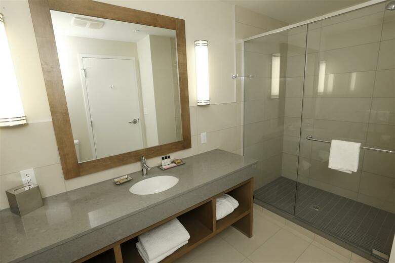 Hotel Best Western Plus Sawridge Suites