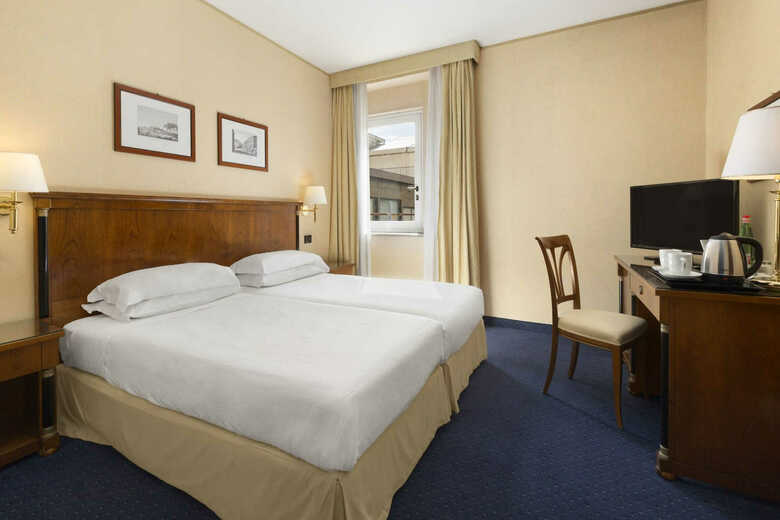 Hotel Ramada Naples