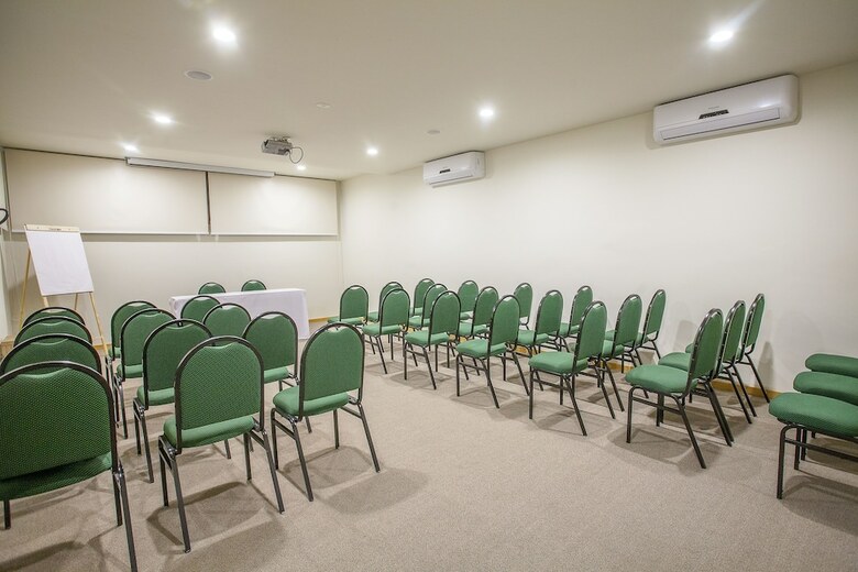 Hotel Sao Carlos Othon Suites