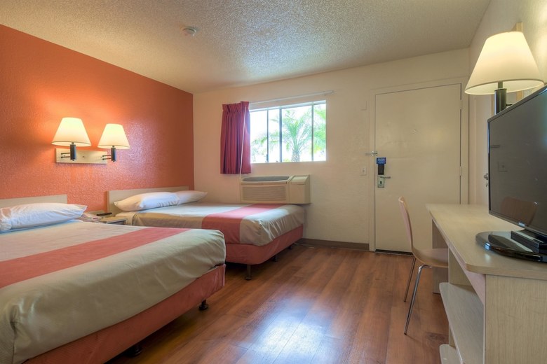 Motel 6 Los Angeles - Baldwin Park