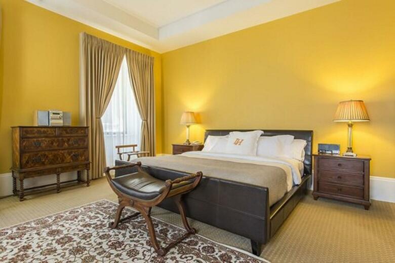 Lhotel