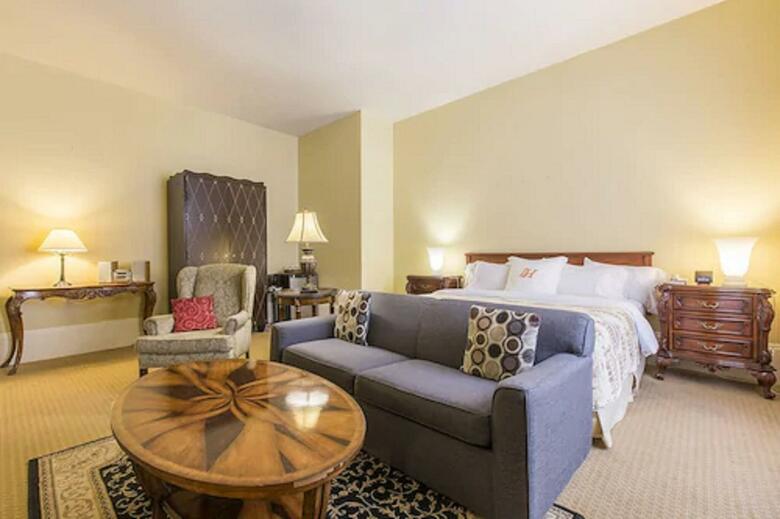 Lhotel