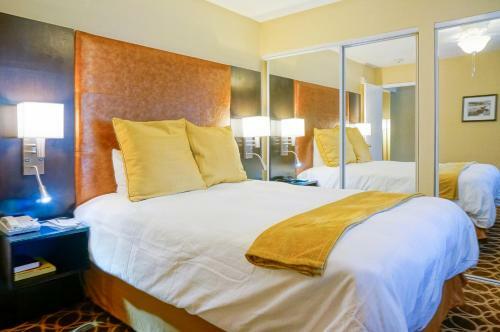 Marin Suites Hotel