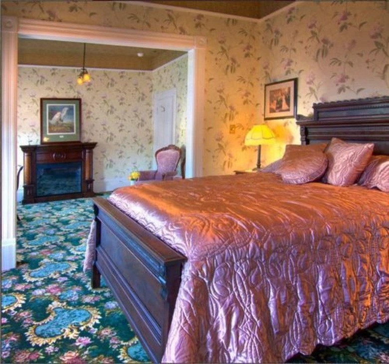Bed & Breakfast Gingerbread Mansion Inn