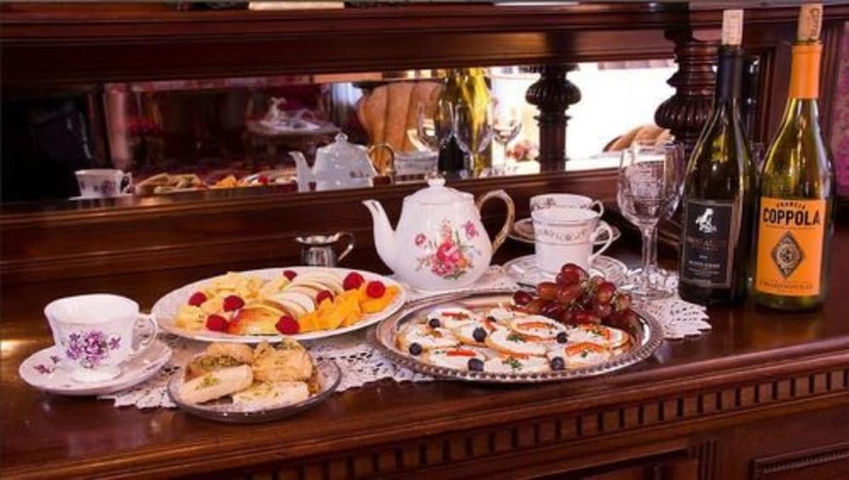 Bed & Breakfast Gingerbread Mansion Inn