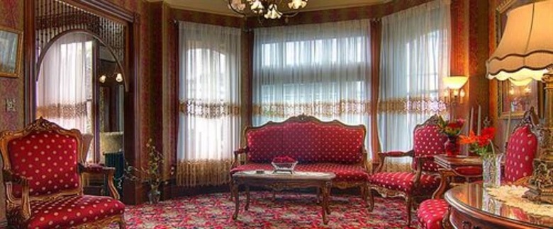 Bed & Breakfast Gingerbread Mansion Inn
