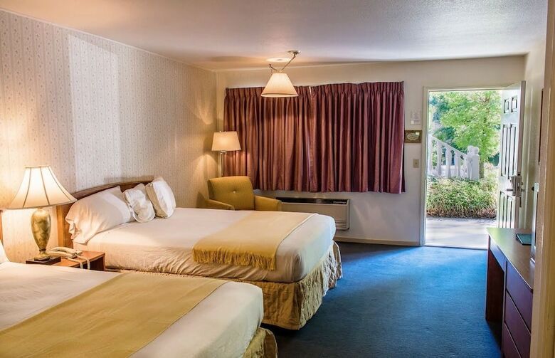 Hotel Northern Queen Inn