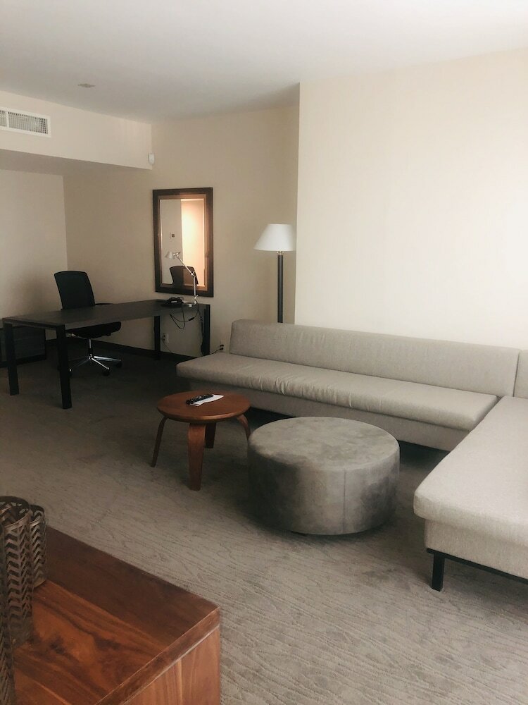 Sheraton Ambassador Monterrey Hotel