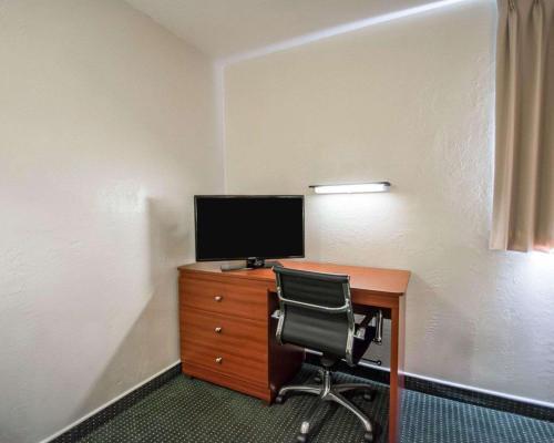 Hotel Suburban Extended Stay