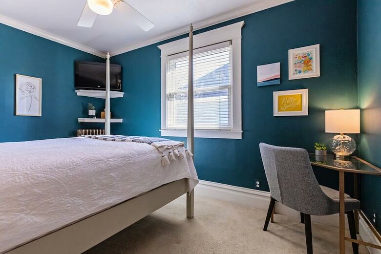 Harrison House Bed & Breakfast