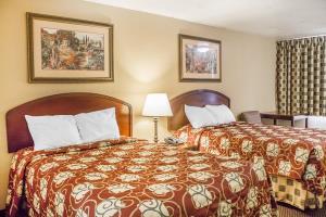 Hotel Rodeway Inn Cedar Point South