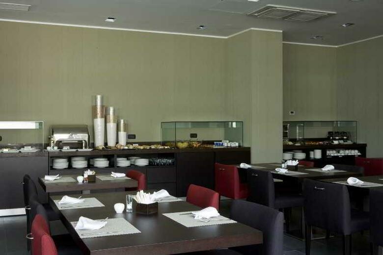 Hotel NH Savona Darsena