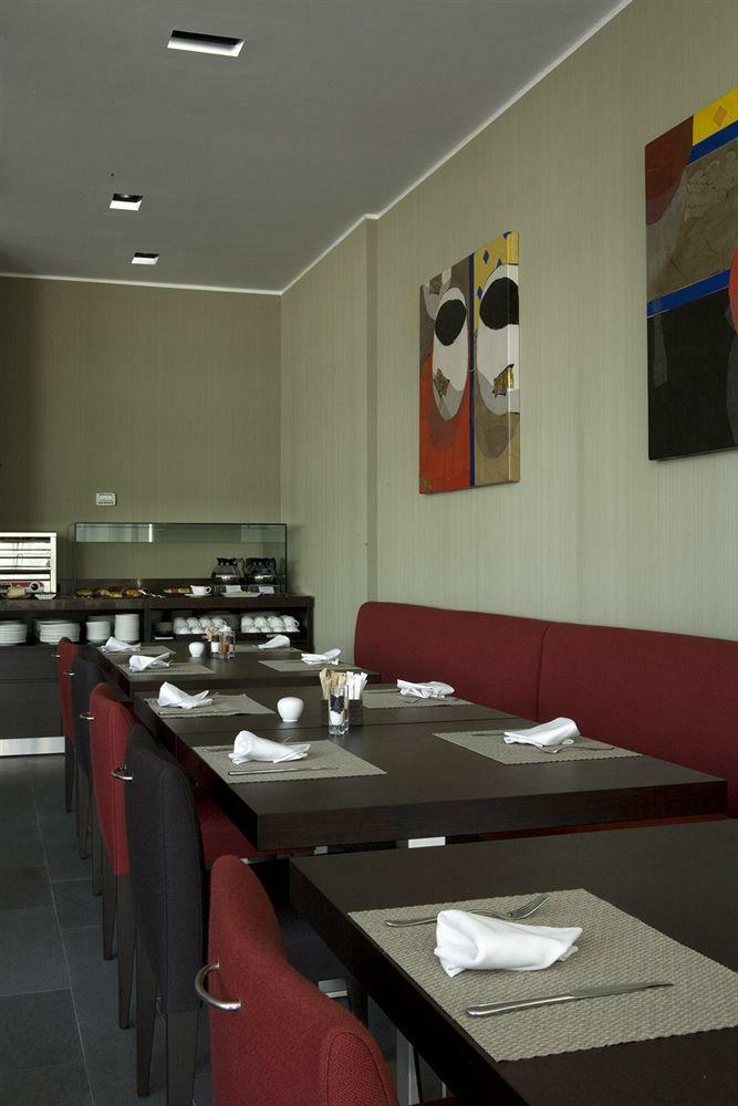 Hotel NH Savona Darsena