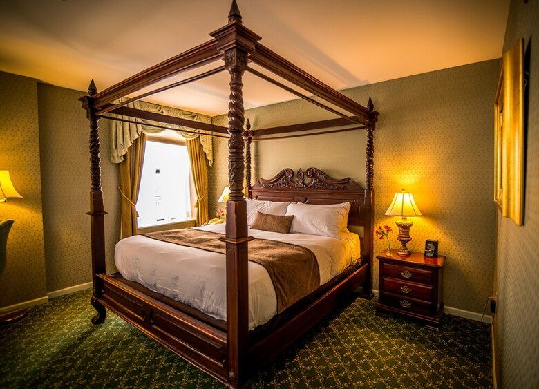 Hotel Landmark Inn