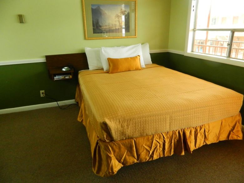 Hotel Country Motor Inn